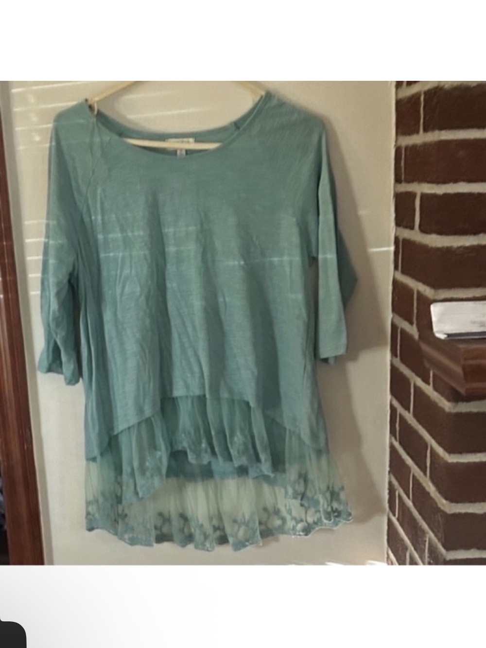 Umgee Size Medium Light Aqua Layered Floral Mesh Hem Tunic